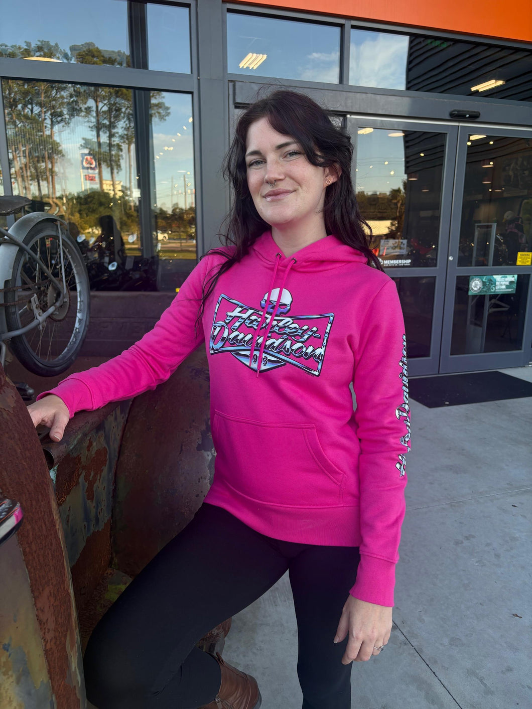 Savannah Harley-Davidson custom Women's Willie Chrome pullover hoodie