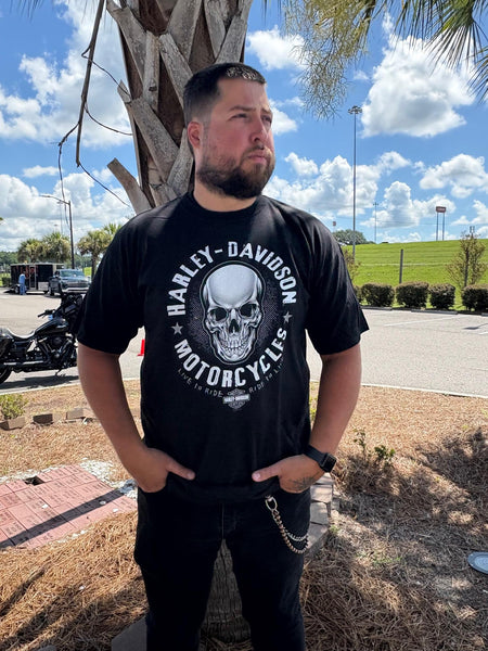 Savannah Harley-Davidson Men's HD Center Skull S/S T-shirt